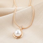 Classic Design Women's Fashion Simple Pearl Necklace