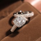 New Fashion Luxury Engagement Rhinestones Ring